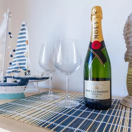 Luxury Air-conditioned 12 Beds Torre Cesarea Villa