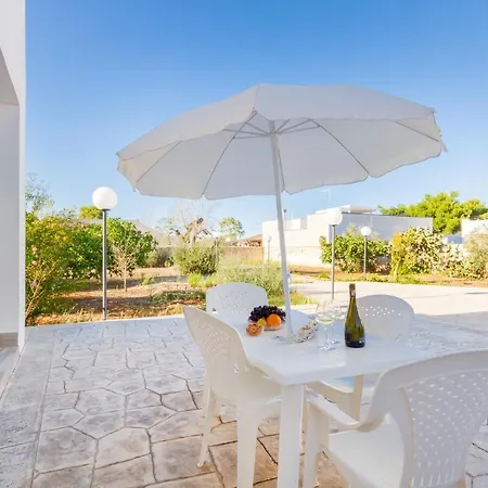 Luxury Air-conditioned 12 Beds Torre Cesarea Villa